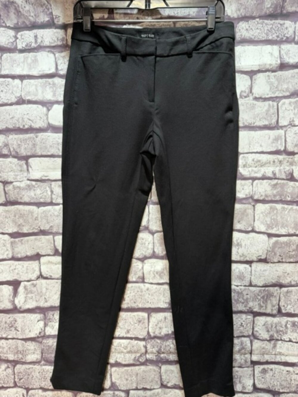 White House Black Markey Black Slim Ankle Pants Size 4L